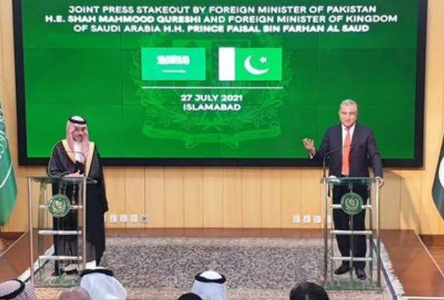 باكستان والسعودية تعملان على تخفيف قيود السفر
