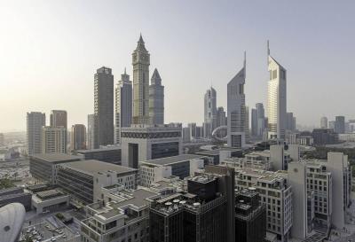 التوظيف باقتصاد دبي غير النفطي يرتفع لأعلى مستوى منذ 20 شهرا