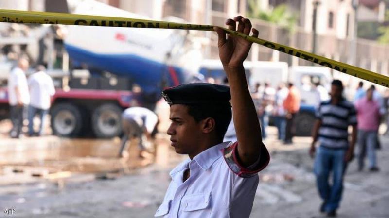 خلافات مالية تجرد سيدة من الإنسانية.. والضحية طفل