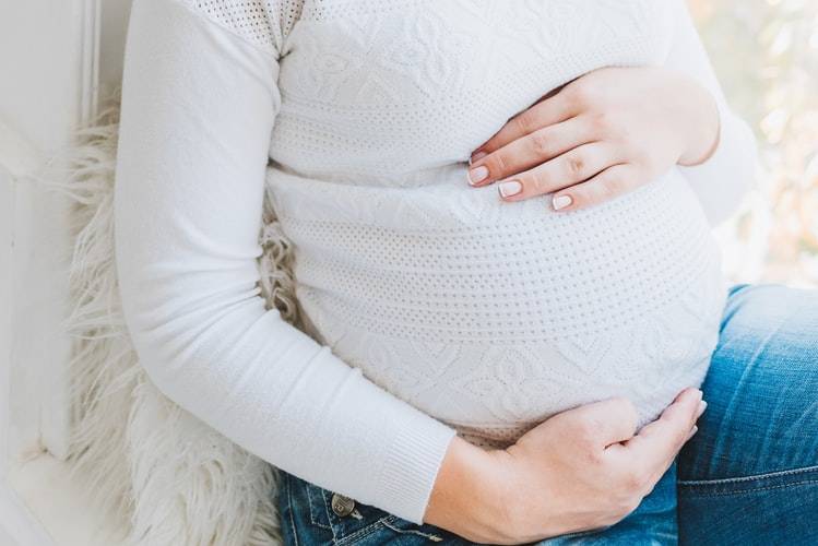 لا مؤشرات على أن كورونا يزيد احتمالات الولادة المبكرة ووفاة الجنين
