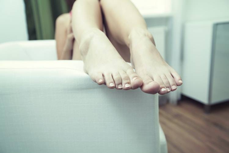 علامات على القدمين يمكن أن تكشف الإصابة بأمراض خفية