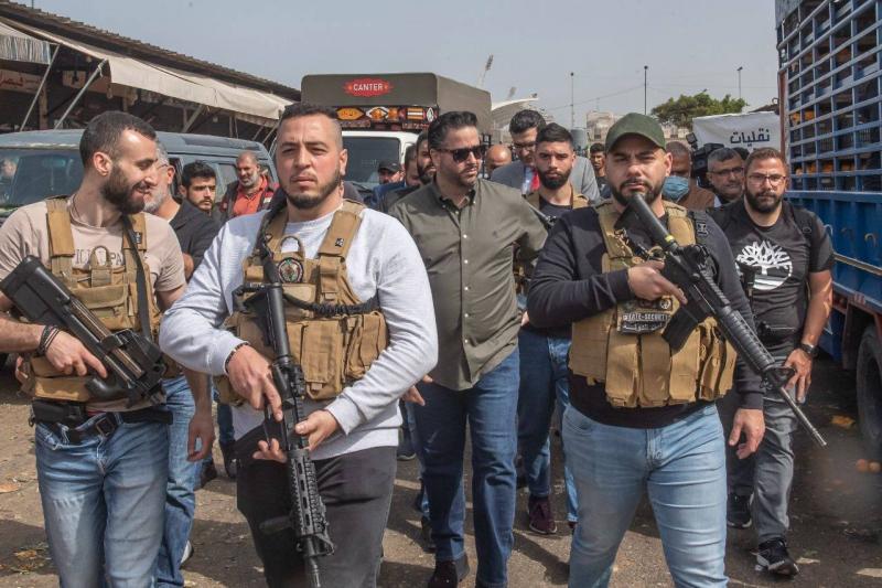خاص- وردنا…وزير الإقتصاد اللبناني يجول على الأسواق ويصول في السياسة