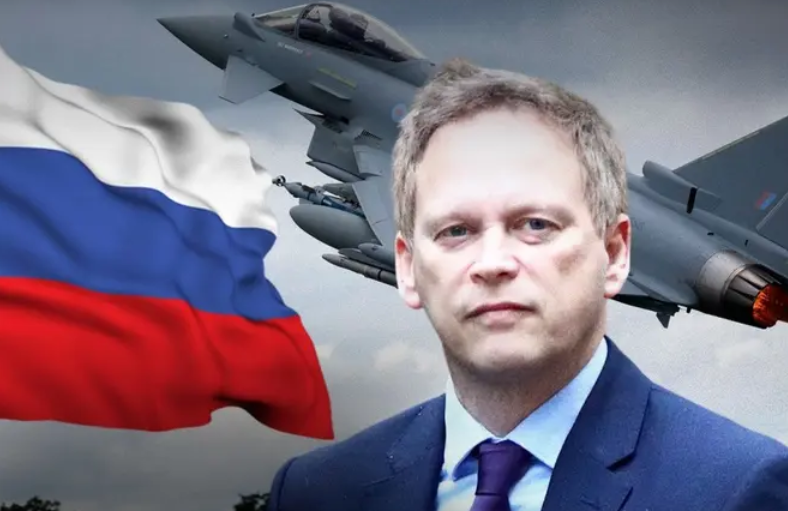 لمدة 30 دقيقة.. روسيا تشوش على طائرة وزير الدفاع البريطاني