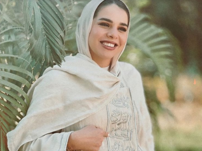ابنة السيسي تخطف الأنظار بثوب من الثقافة الإسلامية