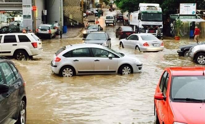 لبنان تحت تأثير منخفض جوي.. والأمطار غزيرة جدا (فيديو)