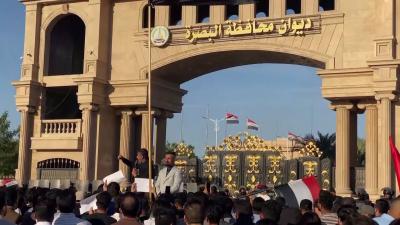 مقطع فيديو يوثق إشتباك مسلح أمام مبنى ديوان محافظة البصرة