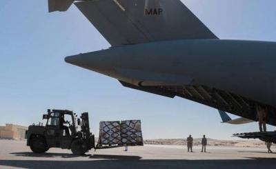 طائرة قطرية تحمل مساعدات لغزة تصل إلى مصر