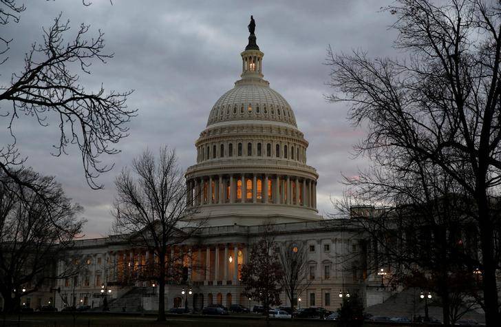 الكونغرس: أوكرانيا لن تعيد الأموال الأميركية