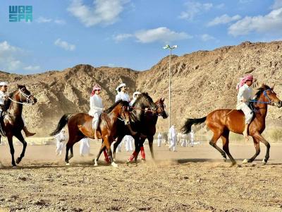 عروض الخيل العربية في نجران تجذب زوار مواقع احتفالات عيد الفطر