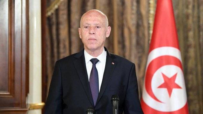 الرئيس التونسي يعلن نيته الترشح لفترة رئاسية ثانية