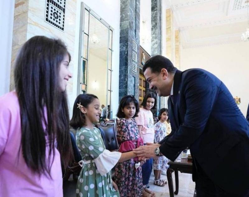 رئيس الوزراء العراقي يؤكد اعتزازه العالي بالأطفال من ذوي الهمم