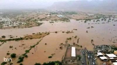 الفيضانات تصل اليمن.. لقطات حية من حضرموت والمهرة (فيديو)