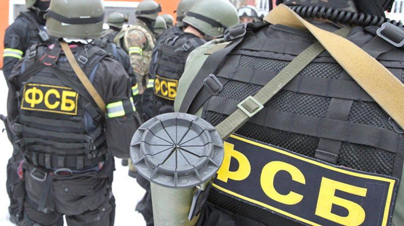 الأمن الروسي يعتقل أوكراني فجر سيارة ضابط أوكراني سابق بموسكو