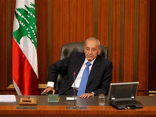 هل يُلبّي برّي دعوة ماكرون لزيارة فرنسا؟