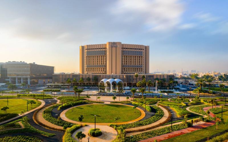 على مستوى العالم.. مستشفى دبي يجري عملية استئصال لأكبر ورم في الغدة الكظرية