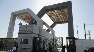 هل أغلق معبر رفح البري أمام شاحنات المساعدات إلى غزة؟