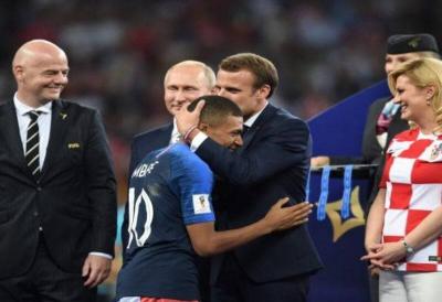 ماكرون: مبابي يريد التواجد في الأولمبياد