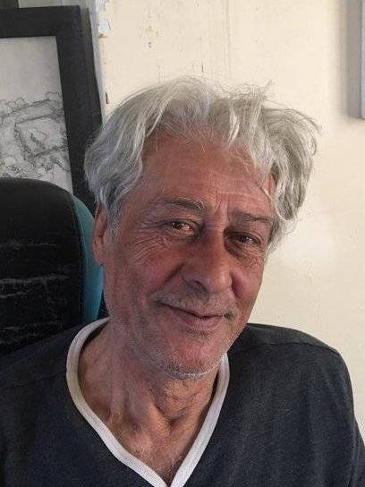 وفاة الروائي والفنان الفلسطيني مازن سعادة عن 65 عاما