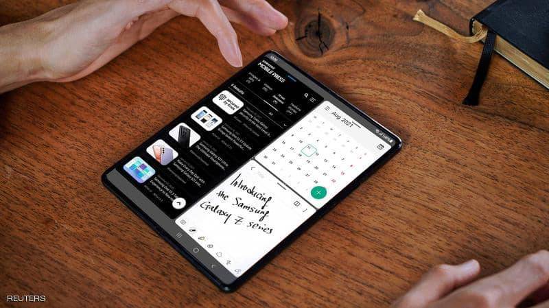 سامسونغ تكشف عن نموذجين جديدين من الهواتف القابلة للطي