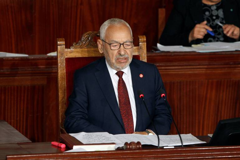 حزب النهضة التونسي يعبّر عن قلقه من قرار الرئيس تمديد سلطات الطوارئ
