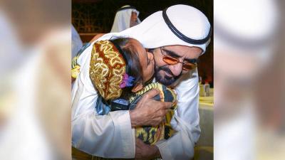 الشيخ محمد بن راشد يوجّه بمنح «الإقامة الذهبية» لروّاد العمل الإنساني والعاملين فيه