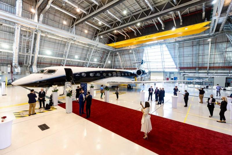وصول الطائرة الأولى في العالم من طراز جلفستريم G700 إلى قطر.. تعرف عليها