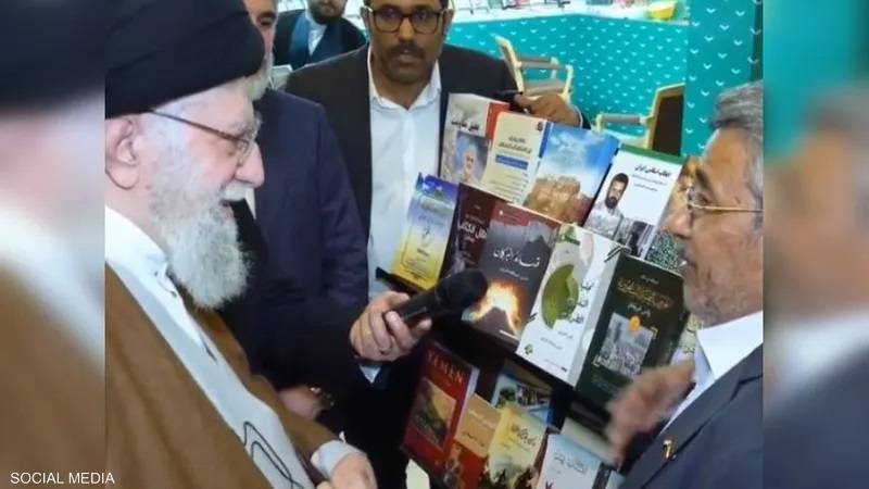 مسؤول حوثي يلتقي خامنئي: 
