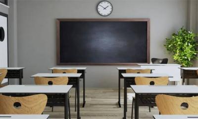 معلمة تضرب رأس طالبة بالحائط.. وتدخلها المستشفى!‏