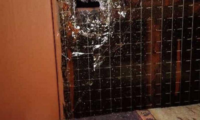 اشتباكات بين مجموعات تهريب قُبالة منطقة وادي خالد الحدودية... والرصاص يطال المنازل