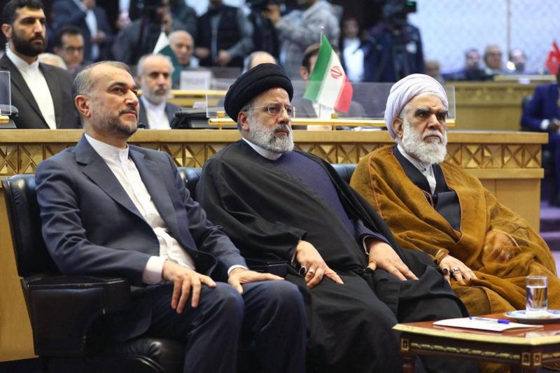 حديث رسمي إيراني: رئيسي قد يكون قُتل.. آخر صورة له ولغز عبد اللهيان