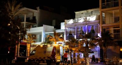 انهيار مطعم بإسبانيا وسقوط قتلى وجرحى (فيديو)