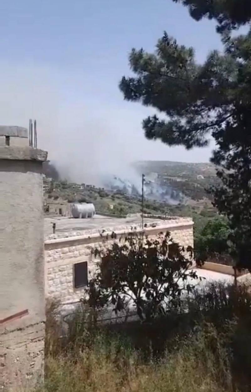 بالفيديو..  اندلاع النيران في حرج بلدة مركبا