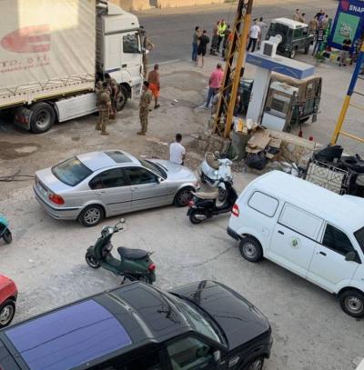 بالصورة- إشتعال شاحنة 