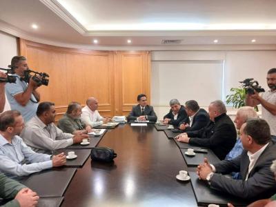 حمية يعلن توقيع التعرفة الجديدة للنقل