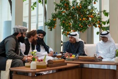 محمد بن زايد يبحث مع حقّاني علاقات التعاون