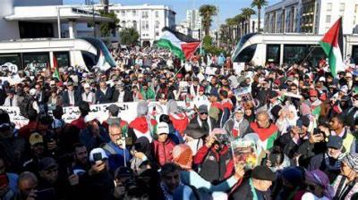 تظاهرة حاشدة للمطالبة بوقف "مذابح رفح" في المغرب