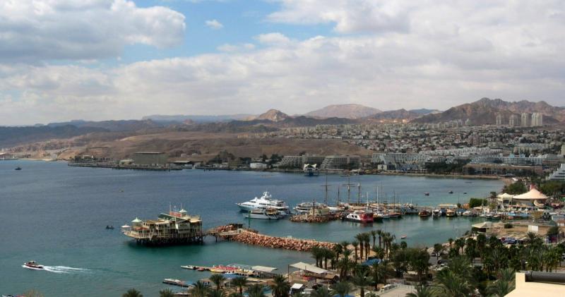 حريق يندلع في فندق بمدينة إيلات جنوبي إسرائيل