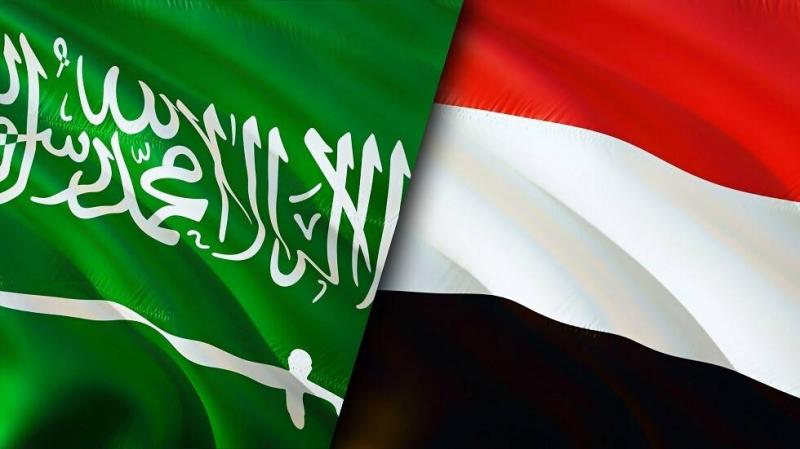 اليمن يتلقى دفعة من دعم سعودي للميزانية والرواتب
