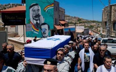 صورة السلطان الأطرش وكمال جنبلاط في جنازة جندي إسرائيلي