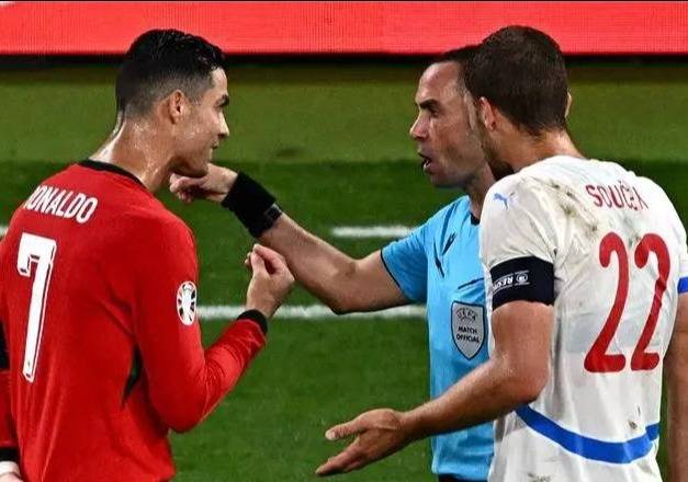 رونالدو ينقل عادته من الدوري السعودي إلى يورو 2024