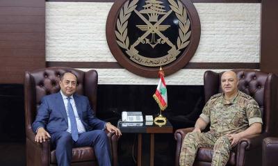قائد الجيش يلتقي حسام زكي