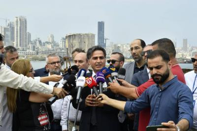 أهالي ضحايا المرفأ.. حمية: بيع مخلفات انفجار بيروت سيعود بالفائدة على الجميع (فيديو)