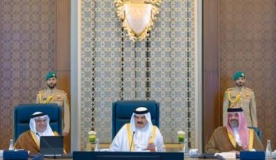 عاهل البحرين يدعو لنبذ الخلافات والتكاتف وانتهاج السلم