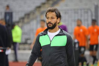 الشرطة المصرية تفرق حشودا تجمهرت قرب مقبرة اللاعب أحمد رفعت