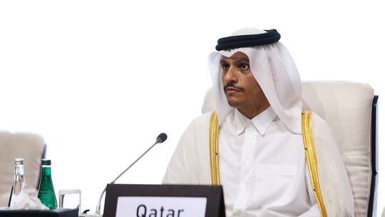 وزير خارجية قطر يلتقي قيادة 