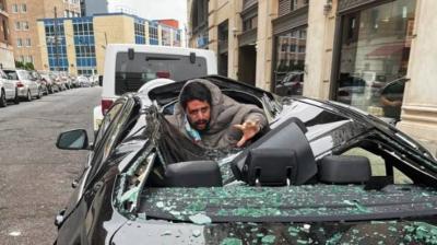رمى نفسه من الطابق التاسع وفزّ حيًا.. فيديو مرعب!