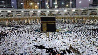 بالفيديو- الشمس تتعامد على الكعبة وتخفي ظلها