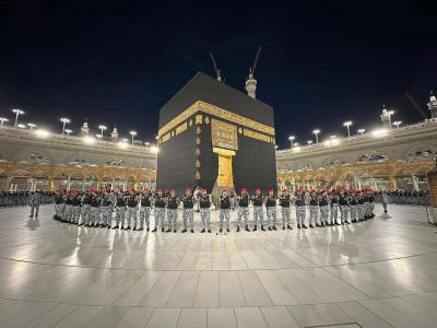 بالفيديو- بدء مراسم غسل الكعبة المشرفة