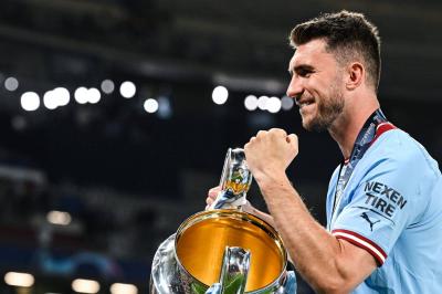 هل يستسلم ريال مدريد لمطالب النصر بشأن لابورت؟