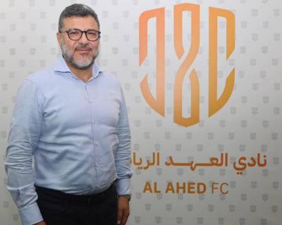 خليفة رئيسًا لنادي العهد